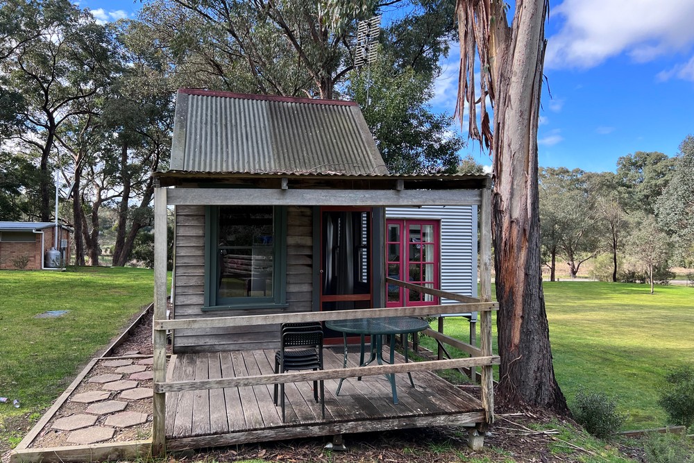 Mingling Waters Official Site